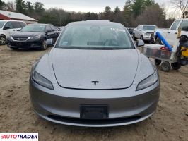 Tesla Model 3 2025