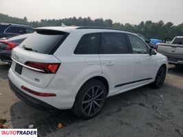 Audi Q7 2021 3