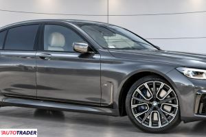 BMW 750 2019 3.0 400 KM