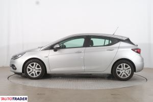 Opel Astra 2019 1.2 128 KM