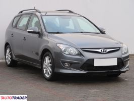 Hyundai i30 2010 1.6 88 KM