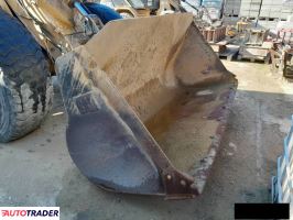 CAT 928 G głębokość kopania 2m