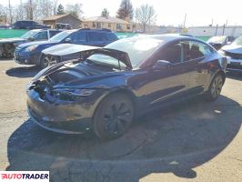 Tesla Model 3 - zobacz ofertę