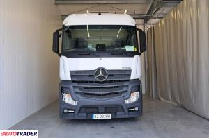 Mercedes Actros