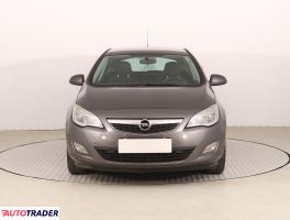 Opel Astra 2012 1.4 118 KM