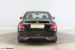 Mercedes C-klasa 2019 1.6 127 KM