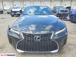 Lexus IS 2021 3