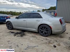 Chrysler 300C 2021 3