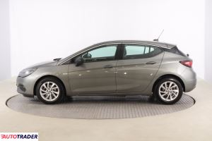 Opel Astra 2021 1.2 143 KM
