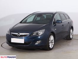 Opel Astra 2011 1.6 177 KM