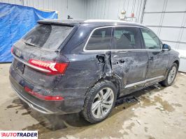 Audi Q7 2021 3