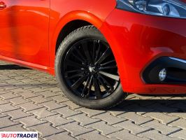 Peugeot 208 2016 1.2 82 KM