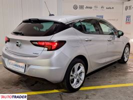 Opel Astra 2018 1.4 150 KM