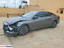 Nissan Altima - zobacz ofertę