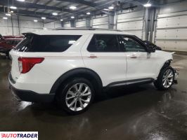 Ford Explorer 2022 3