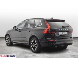 Volvo XC60 2022 2.0 197 KM