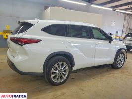 Toyota Highlander 2020 3