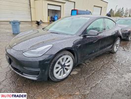 Tesla Model 3 2022