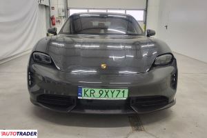 Porsche Pozostałe 2022 625 KM