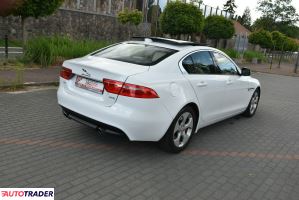 Jaguar XE 2018 2.0 250 KM