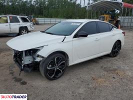 Nissan Altima - zobacz ofertę