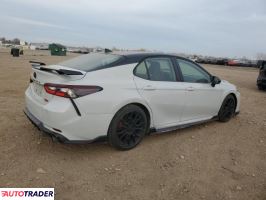 Toyota Camry 2021 3