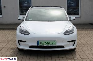 Tesla Model 3 2021 325 KM Tesla Model 3 2021 325 KM