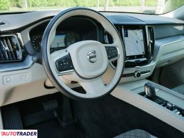 Volvo XC60 2021 2.0 197 KM Volvo XC60 2021 2.0 197 KM