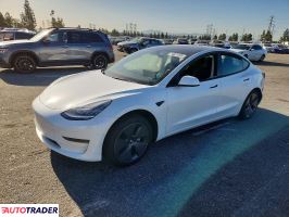Tesla Model 3 2022