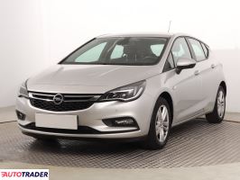 Opel Astra 2018 1.4 147 KM