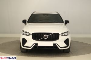 Volvo XC60 2021 2.0 194 KM