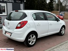 Opel Corsa 2012 1.4 101 KM