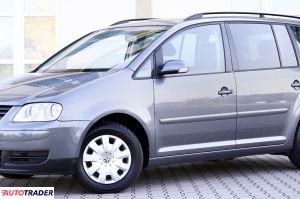 Volkswagen Touran 2004 1.6 115 KM Volkswagen Touran 2004 1.6 115 KM