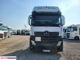 Mercedes Actros