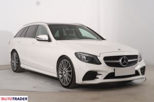 Mercedes C-klasa 2019 2.0 241 KM