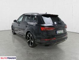 Audi Q7 2023 3.0 286 KM
