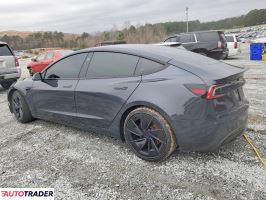 Tesla Model 3 2024