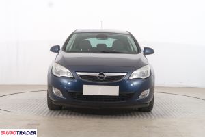 Opel Astra 2012 1.6 113 KM