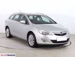 Opel Astra 2012 1.4 138 KM