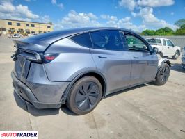 Tesla Model Y 2026