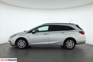 Opel Astra 2017 1.4 123 KM