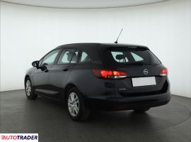 Opel Astra 2019 1.6 108 KM