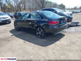 Mercedes 220 2022 2