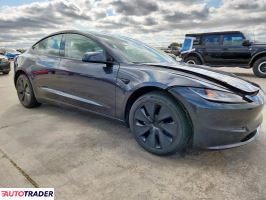 Tesla Model 3 2024