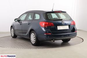Opel Astra 2011 1.2 93 KM