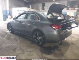 Mercedes 220 2022 2