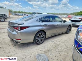 Lexus ES 2021 3