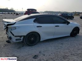 Toyota Camry 2021 3