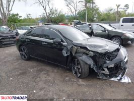 Mercedes 220 - zobacz ofertę