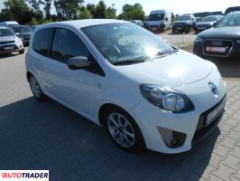 Renault Twingo 2011 1.1 102 KM